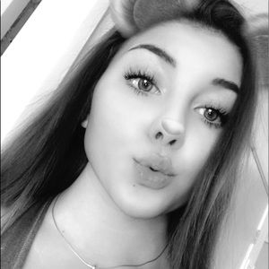 Meet your Posher, Breanna